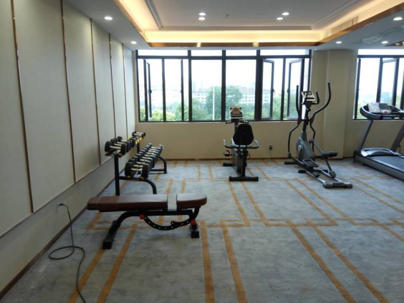 湖南永州冷水滩进贤碧桂园健身器材案例 选榴莲视频app官方网站入口健身器材商家